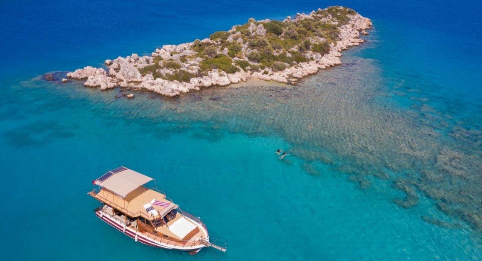 Kekova Koca Karı Koyu